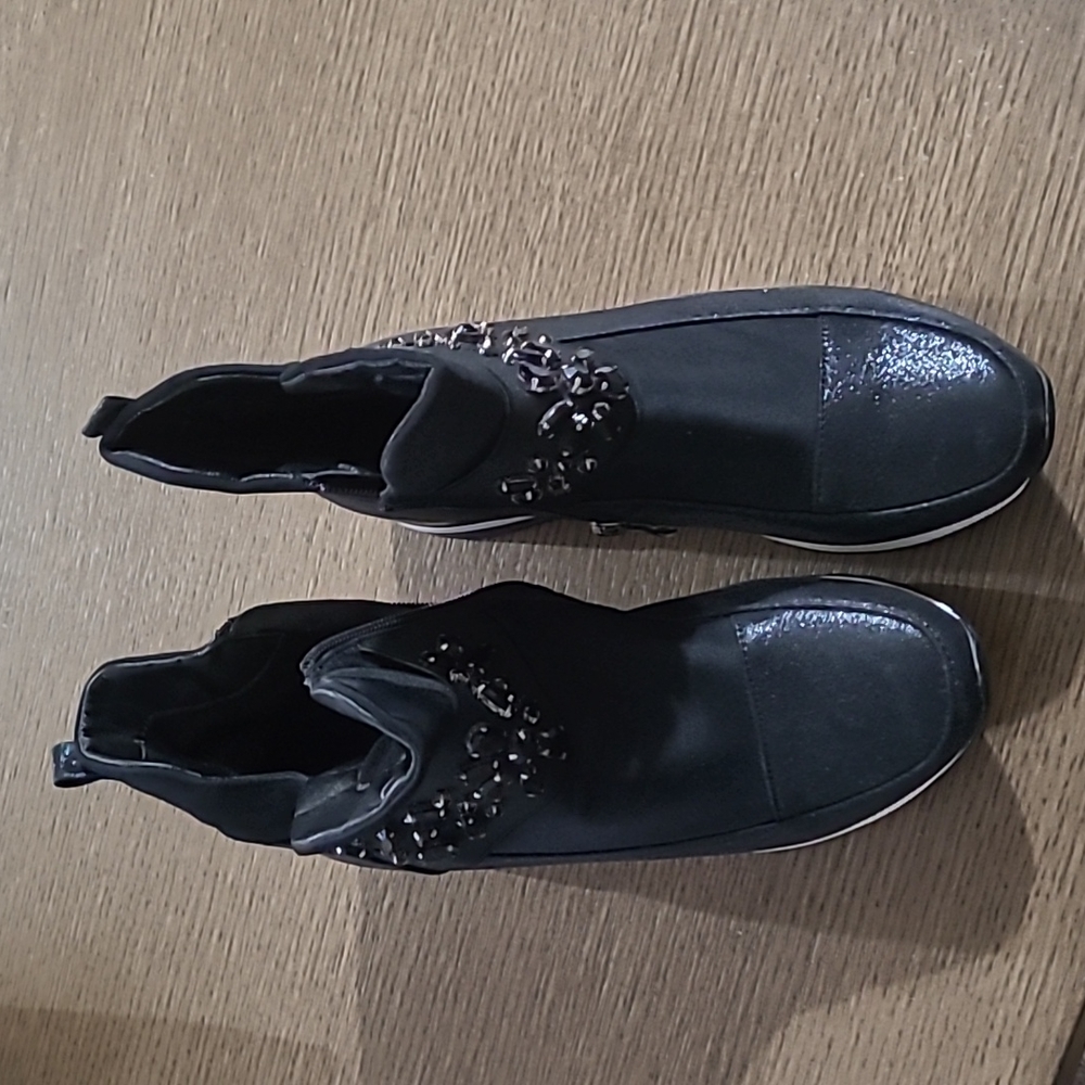 Atalina Black Slip on Ankle Boots Floral - Picture 11 of 11
